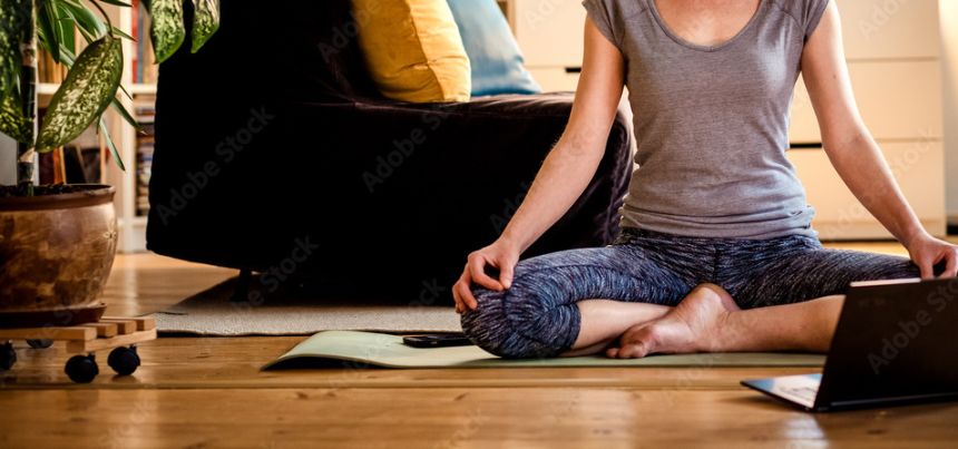 ビジネスパーソンのための1分ヨガ